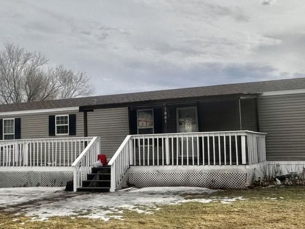 1623 SW 10th Avenue, Aberdeen, SD 57401