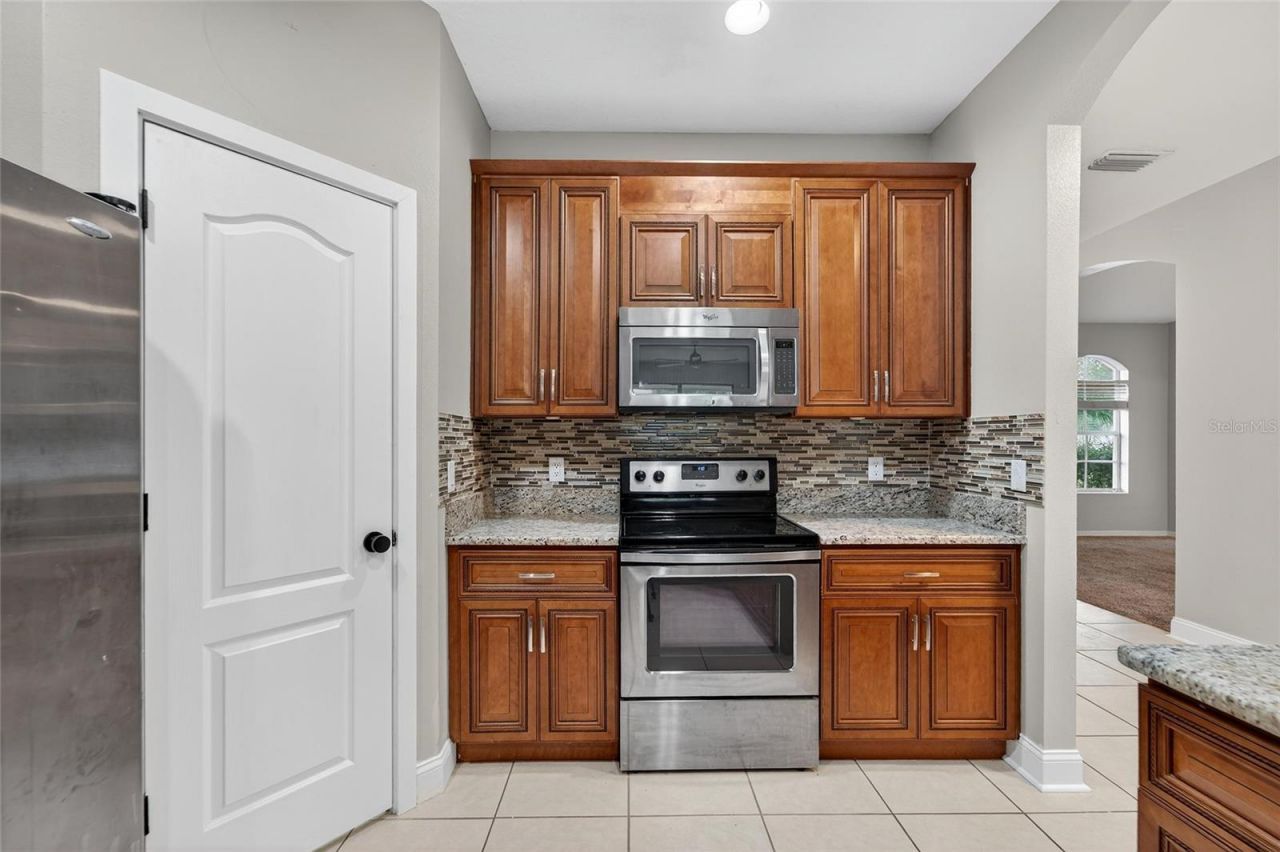 2502 Bonterra Boulevard, Valrico, FL 33594 Photo