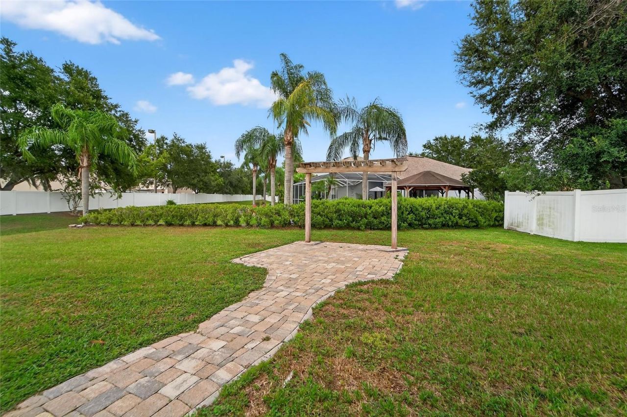 2502 Bonterra Boulevard, Valrico, FL 33594 Photo
