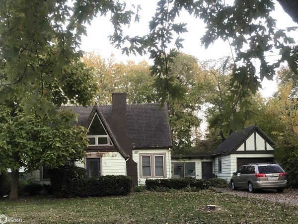 51 Forest Drive, Fairfield, IA 52556