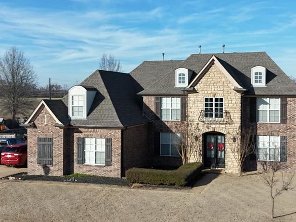 802 Grandee Circle, Marion, AR 72364