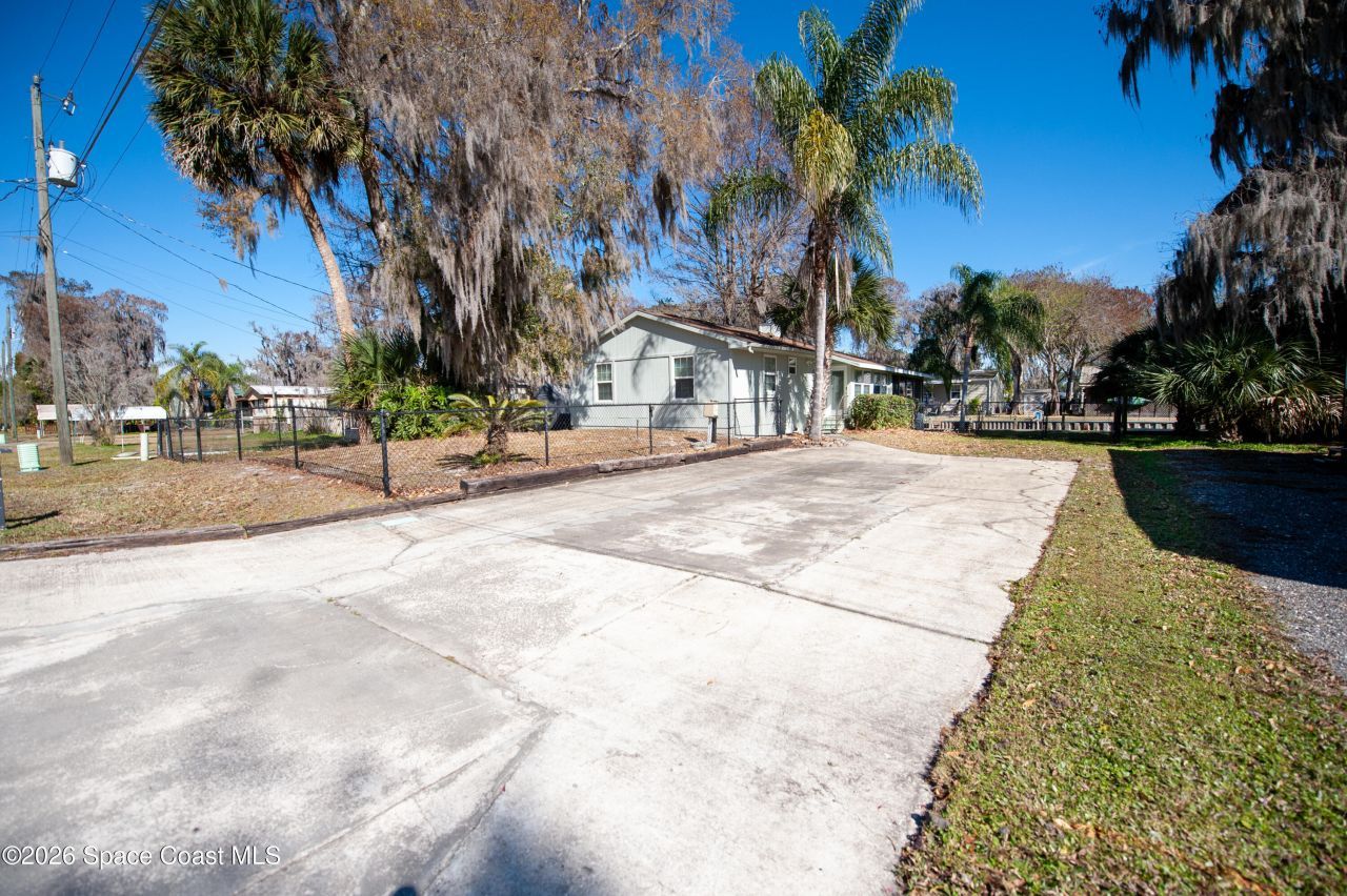 56304 Acorn Road, Astor, FL 32102 Photo