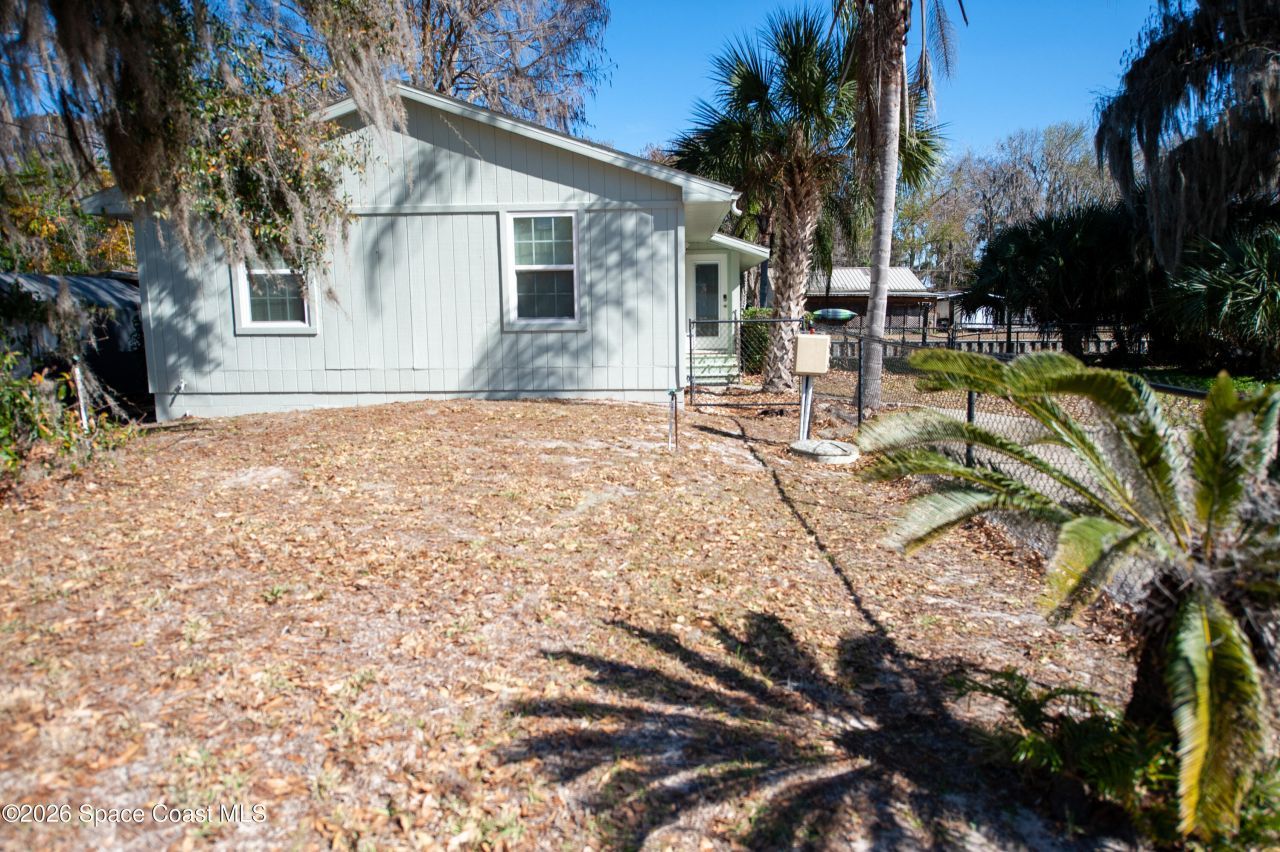 56304 Acorn Road, Astor, FL 32102 Photo