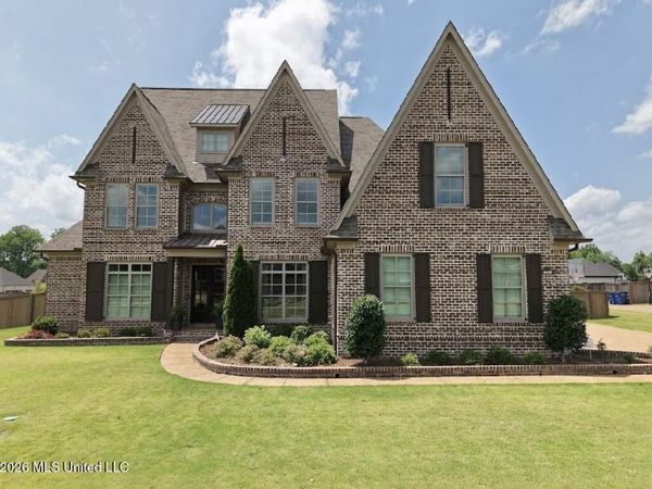 4435 Parish Row, Olive Branch, MS 38654