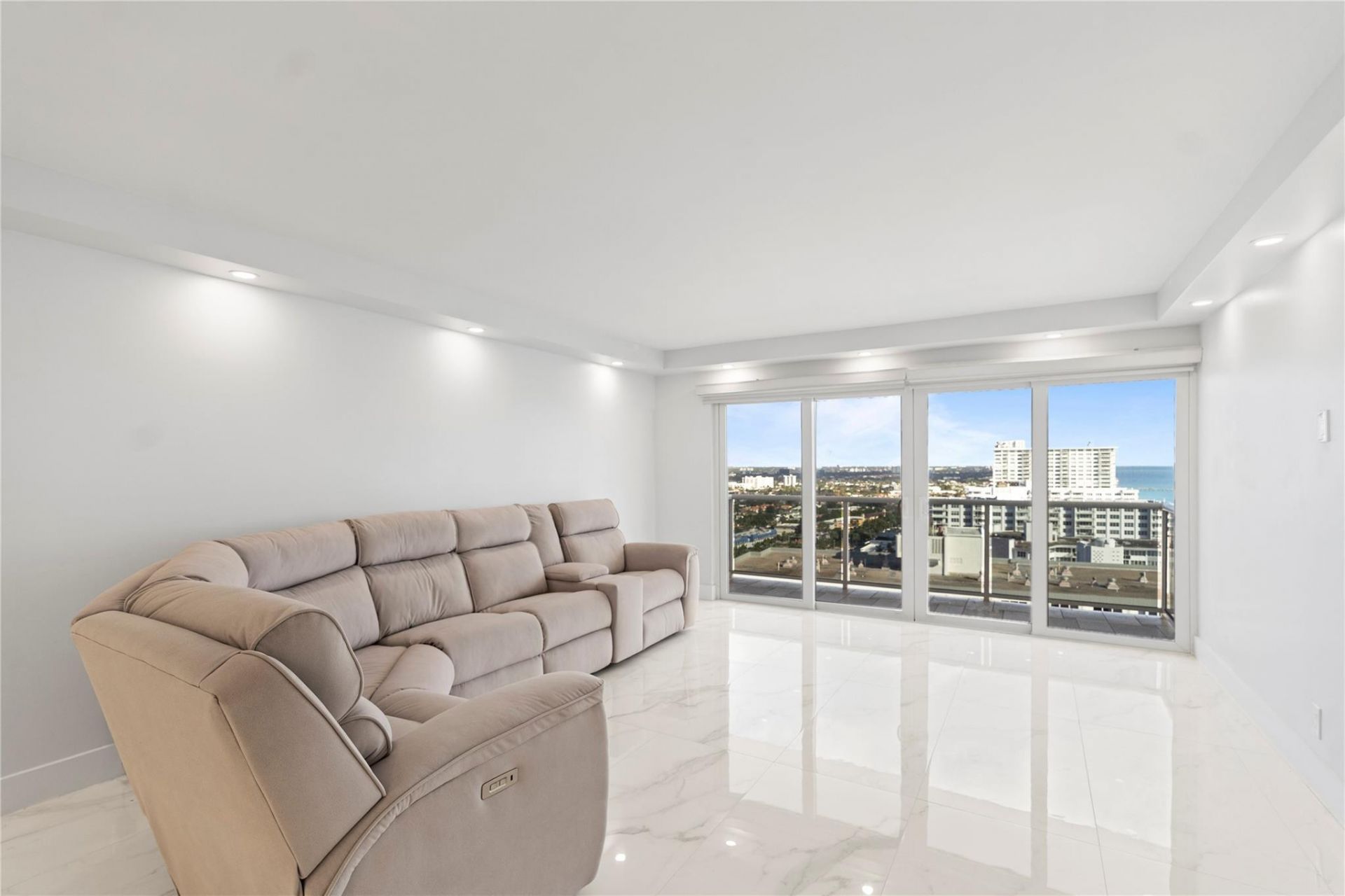 3500 Galt Ocean Drive, Unit 2615, Fort Lauderdale, FL 33308 Photo