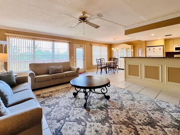 306 Wellington L, West Palm Beach, FL 33417