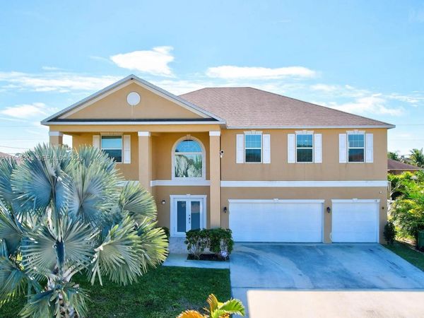 1018 SW Eckard Ave , Port St. Lucie, FL 34953
