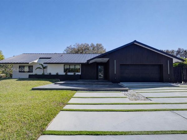 5020 Hawkhurst Ave, Southwest Ranches, FL 33331