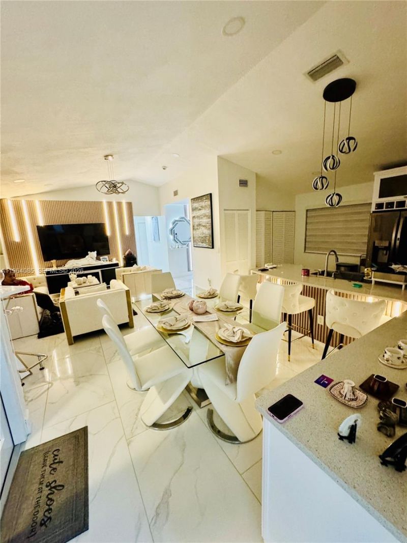 11761 NW 12th St , Pembroke Pines, FL 33026 Photo