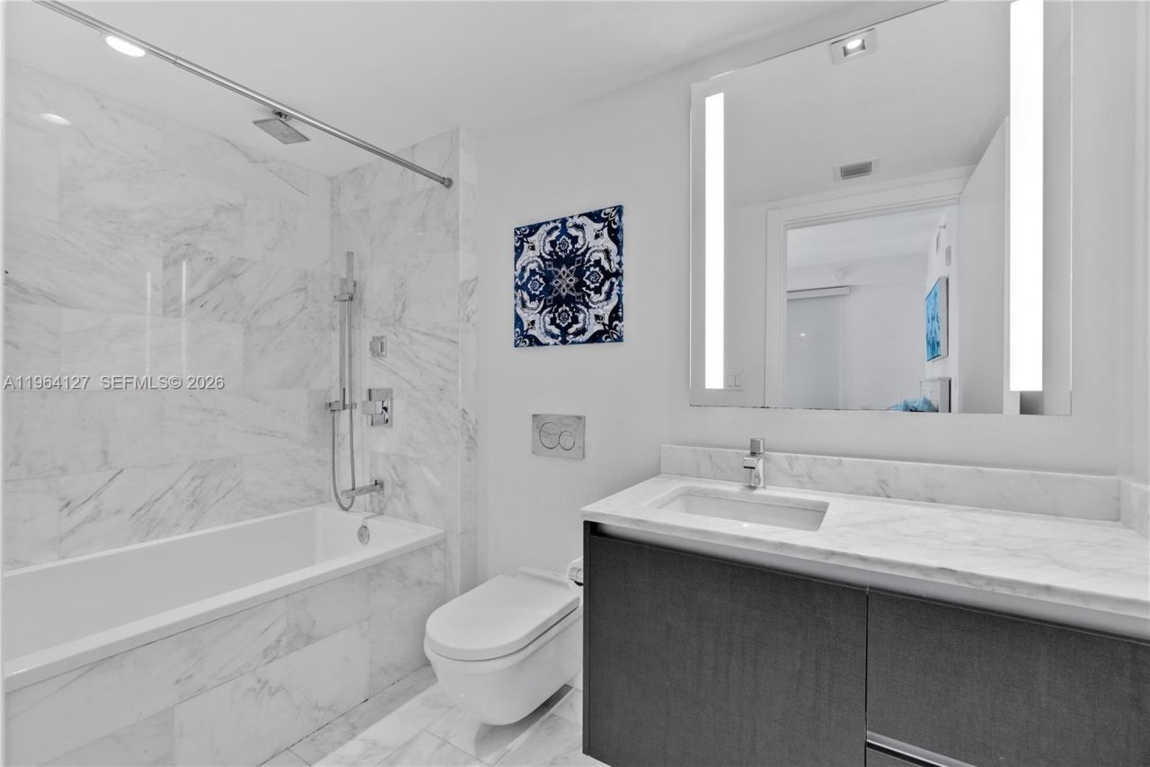 1451 Brickell Ave , Unit 1004, Miami, FL 33131 Photo