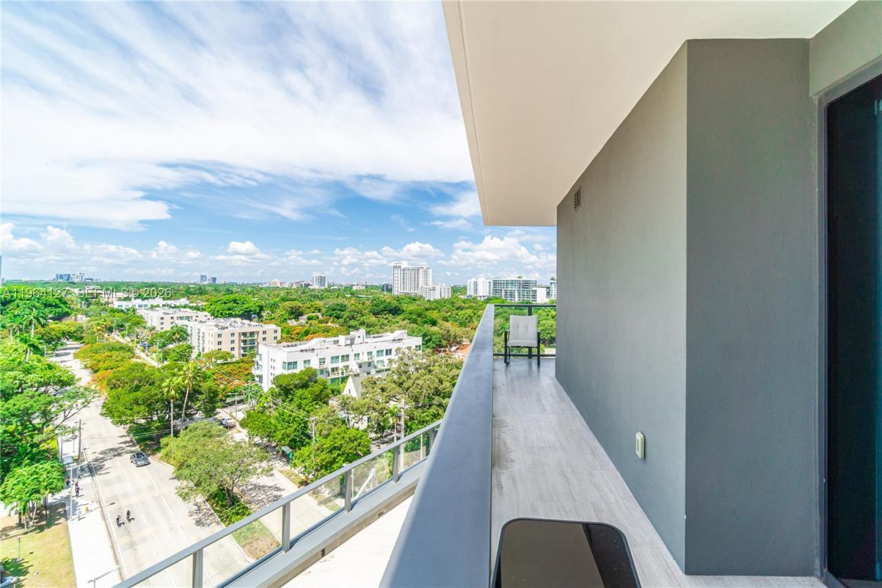 1451 Brickell Ave , Unit 1004, Miami, FL 33131 Photo