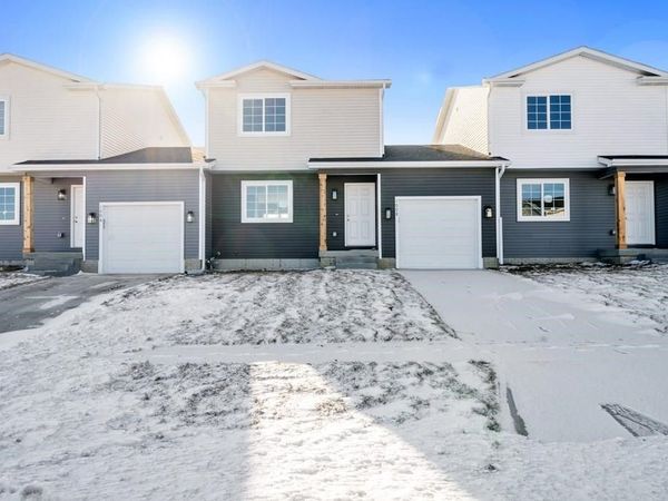 106 E Sycamore Street, Ogden, IA 50212