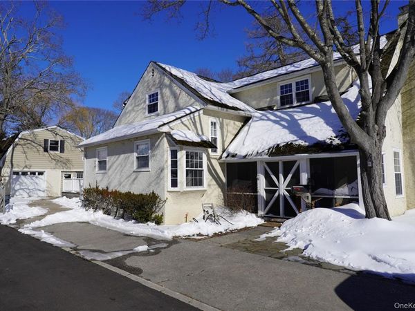 21 Potter Street, Patchogue, NY 11772