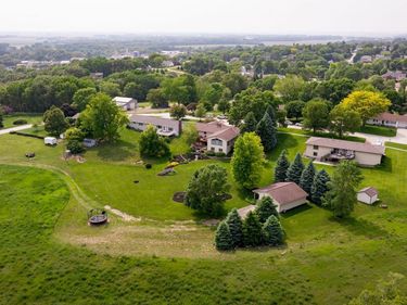 908 5th Street, Wisner, NE 68791