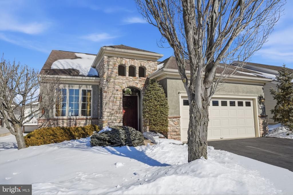 941 Hamilton Way, Warwick, PA 18974 Main Photo