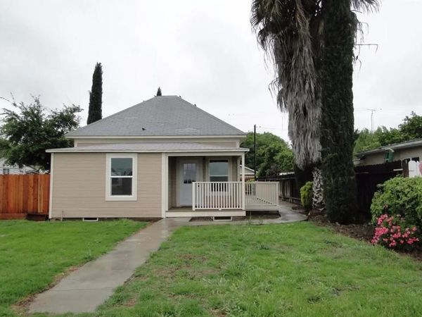 427 East Avenue, Gustine, CA 95322