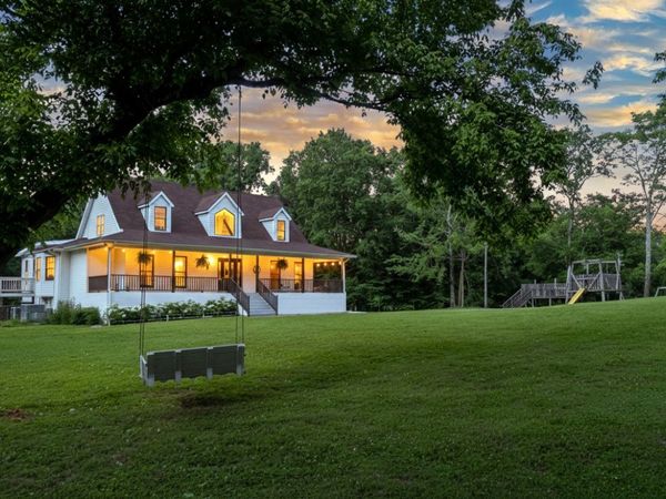 2300 Lee Road, Spring Hill, TN 37174