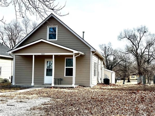 1021 N Poplar Street, Ottawa, KS 66067