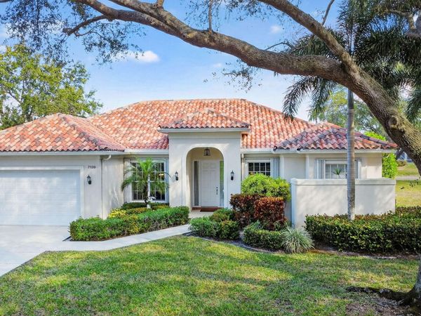 7139 Crystal Lake Drive, West Palm Beach, FL 33411