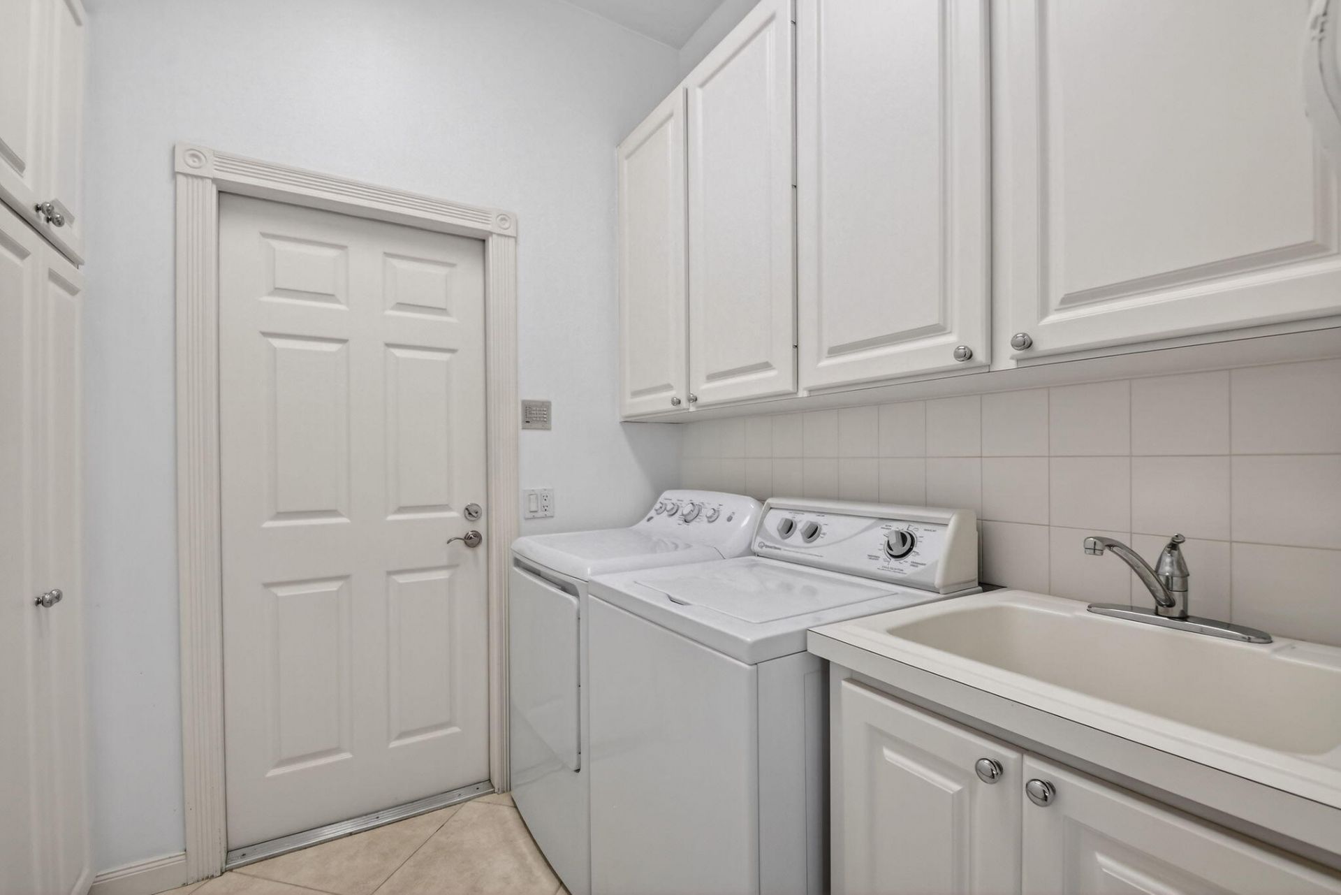 7139 Crystal Lake Drive, West Palm Beach, FL 33411 Photo