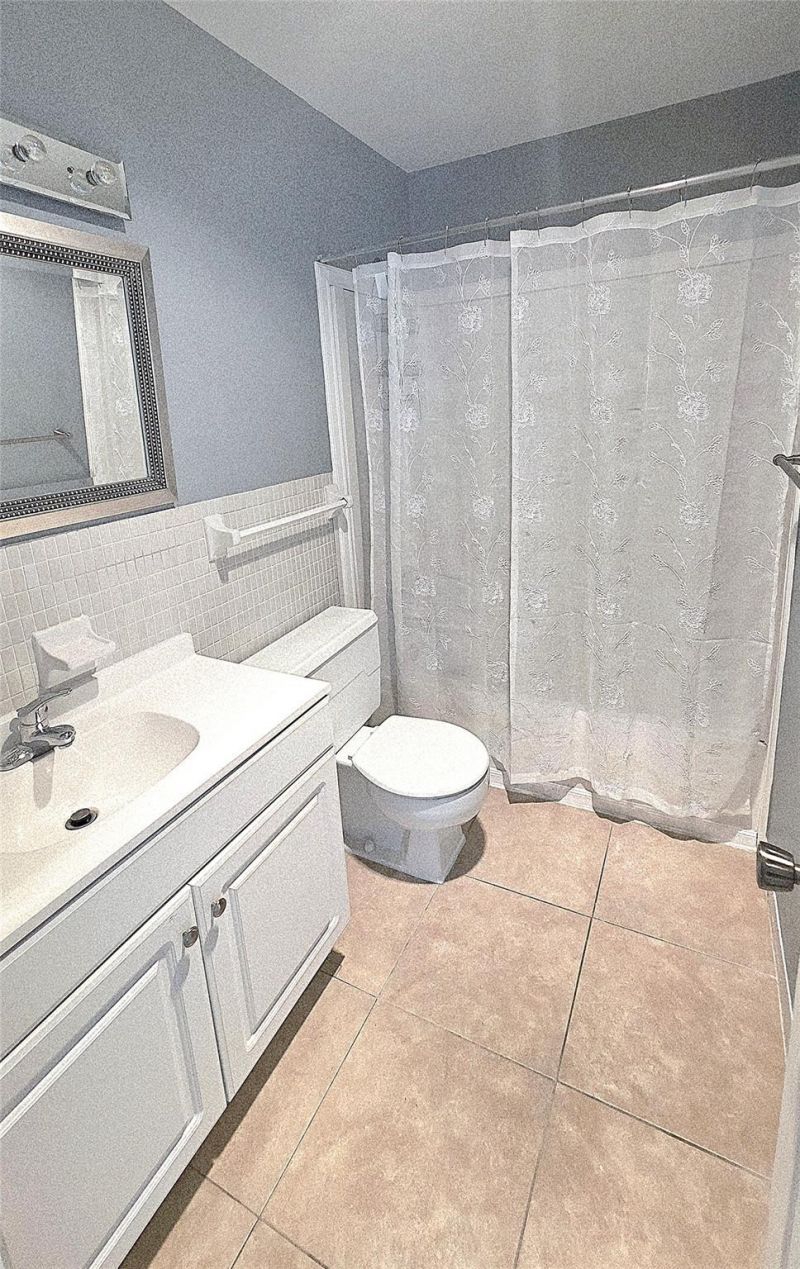 5720 NE 22nd Way, Unit 401, Fort Lauderdale, FL 33308 Photo