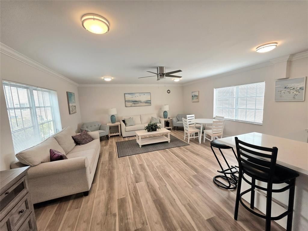 5720 NE 22nd Way, Unit 401, Fort Lauderdale, FL 33308 Photo