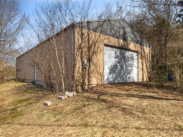 117 Willow Street , Mountainburg, AR 72946