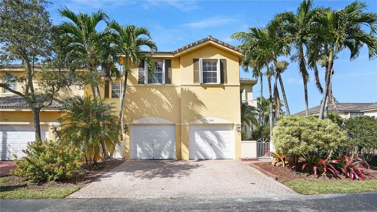 5486 NW 112th Path, Unit 5486, Doral, FL 33178 Photo