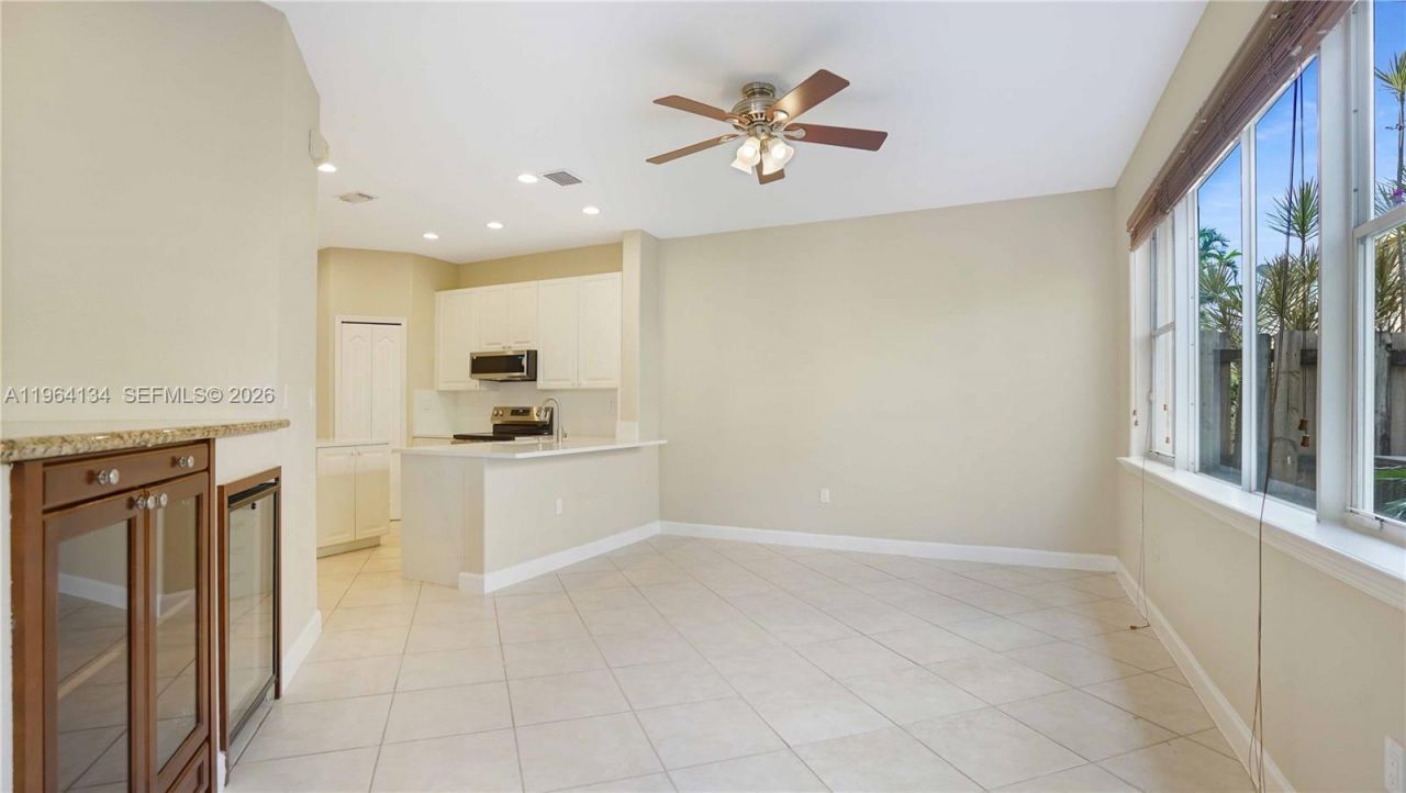 5486 NW 112th Path, Unit 5486, Doral, FL 33178 Photo