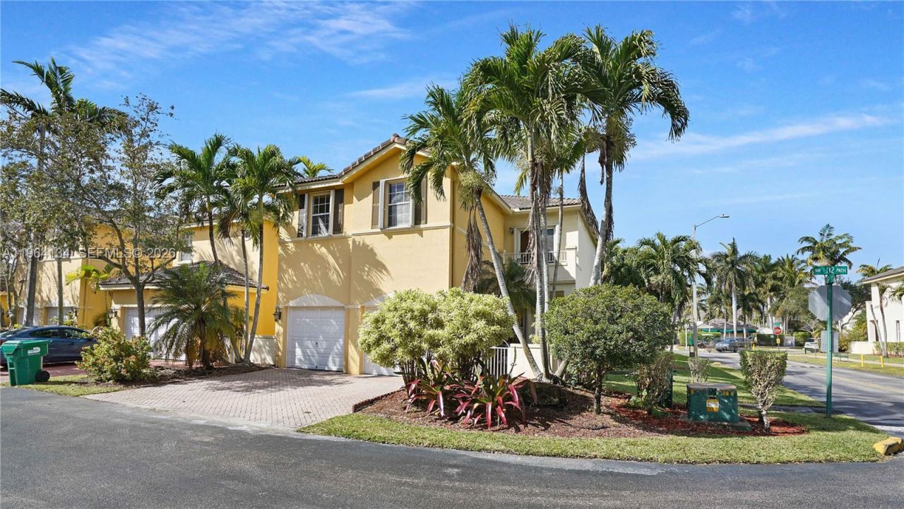 5486 NW 112th Path, Unit 5486, Doral, FL 33178 Photo