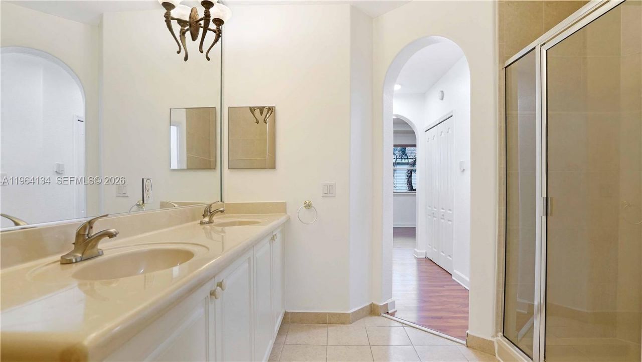 5486 NW 112th Path, Unit 5486, Doral, FL 33178 Photo