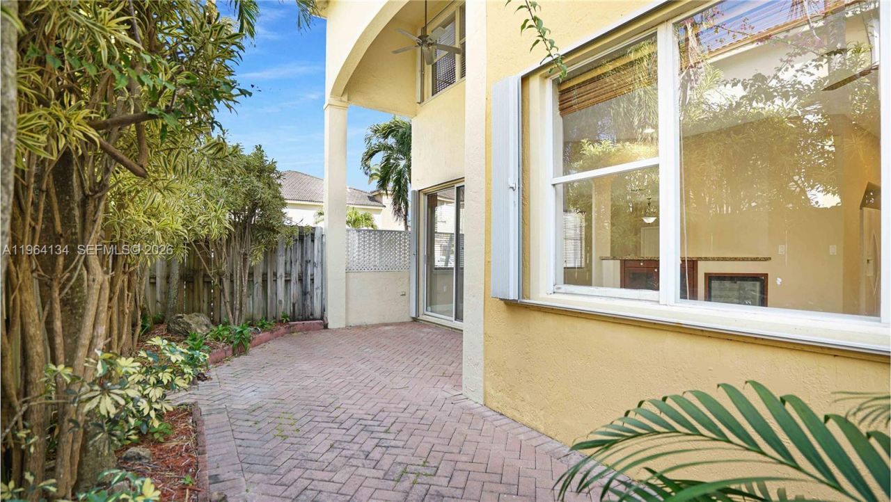 5486 NW 112th Path, Unit 5486, Doral, FL 33178 Photo