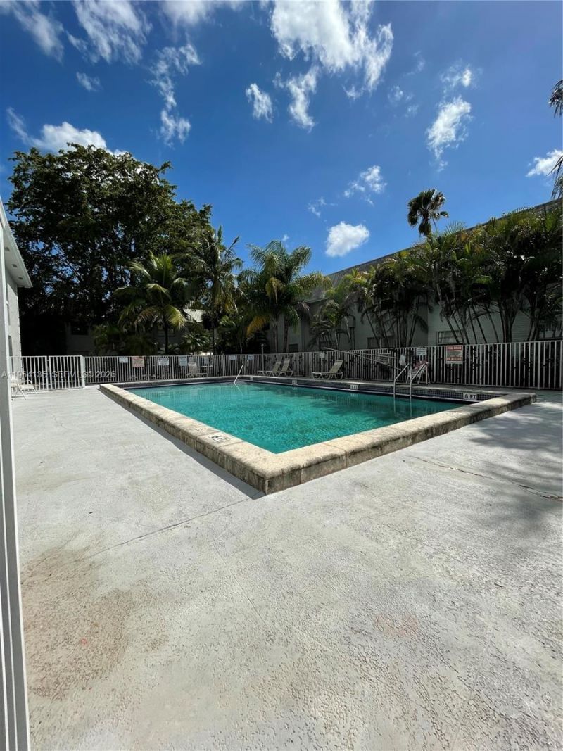 17255 SW 95th Ave, Unit 462, Palmetto Bay, FL 33157 Photo