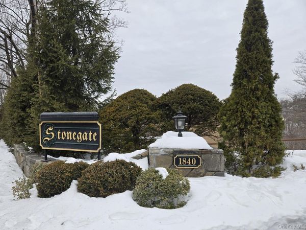 1840 Crompond Road, Unit 9A6, Peekskill, NY 10566