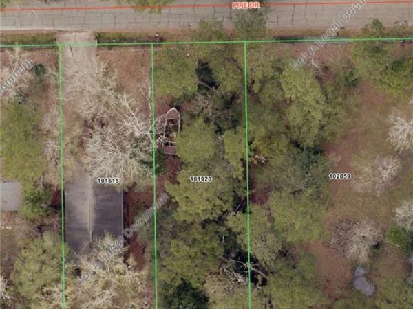 PINE Drive, Slidell, LA 70461