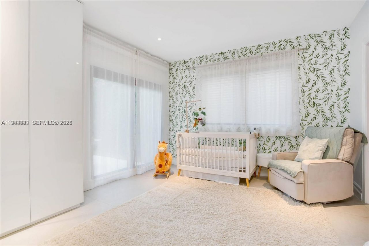 5911 Alton Rd, Miami Beach, FL 33140 Photo