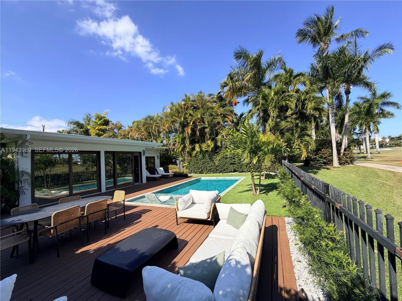 5911 Alton Rd, Miami Beach, FL 33140 Photo