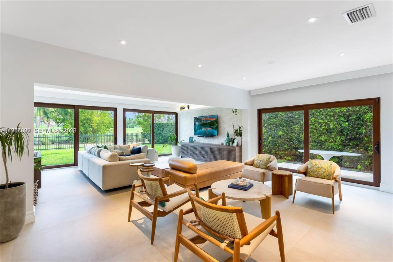 5911 Alton Rd, Miami Beach, FL 33140 Photo