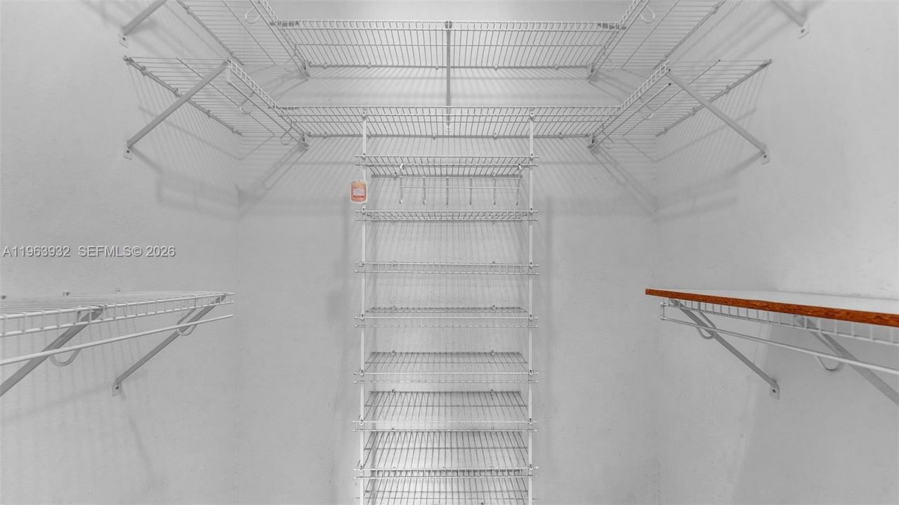 200 172nd St, Unit 222, Sunny Isles Beach, FL 33160 Photo