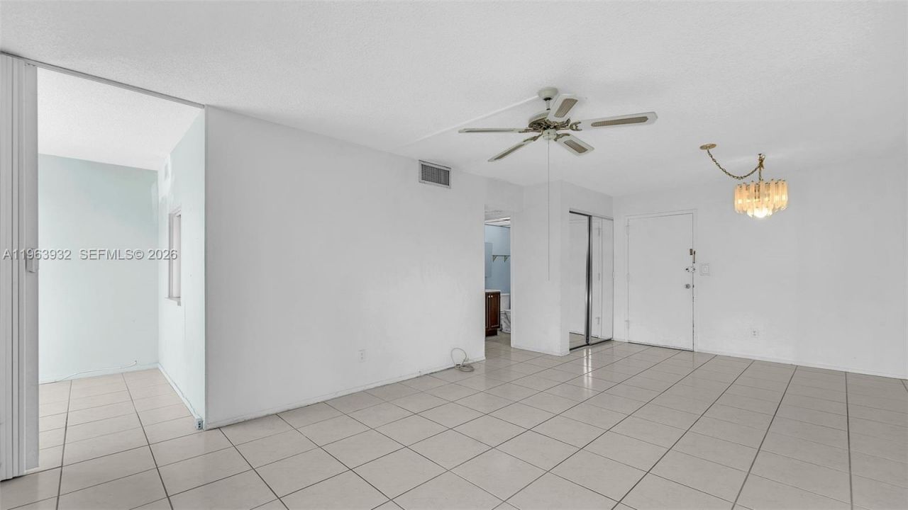 200 172nd St, Unit 222, Sunny Isles Beach, FL 33160 Photo