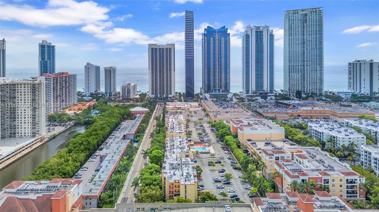 200 172nd St, Unit 222, Sunny Isles Beach, FL 33160 Photo