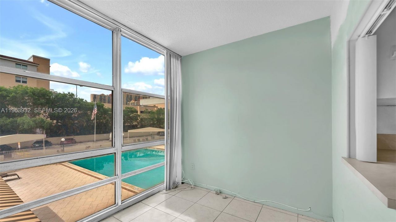 200 172nd St, Unit 222, Sunny Isles Beach, FL 33160 Photo