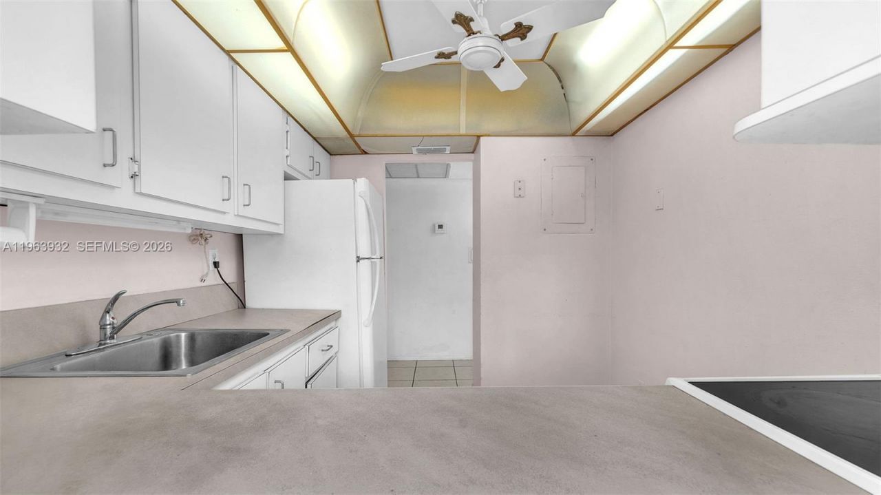 200 172nd St, Unit 222, Sunny Isles Beach, FL 33160 Photo