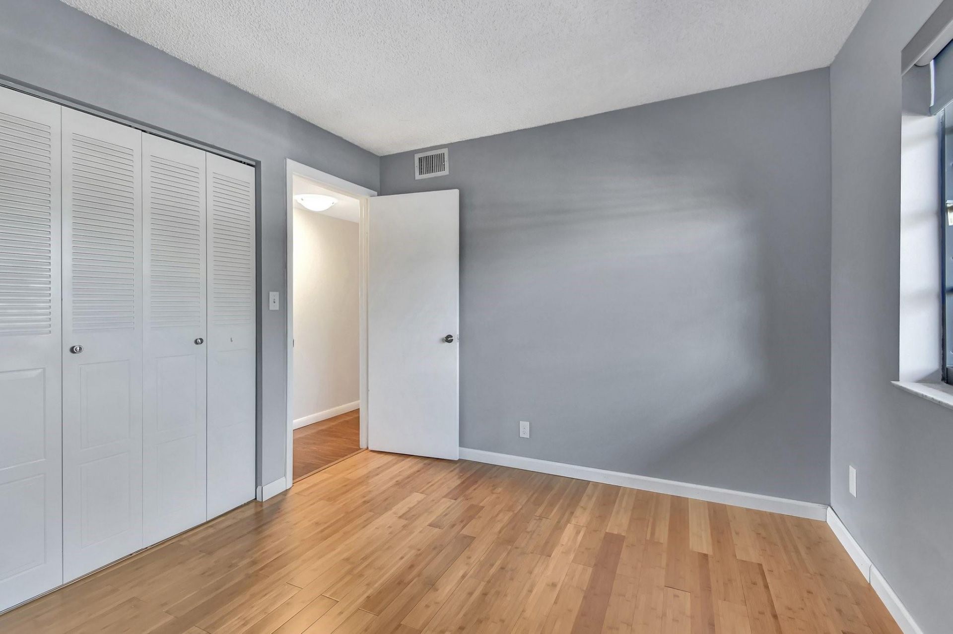 9300 SW 8th Street, Unit 303, Boca Raton, FL 33428 Photo