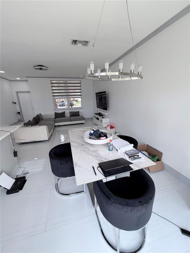 15102 NW 7th Ct, Pembroke Pines, FL 33028 Photo