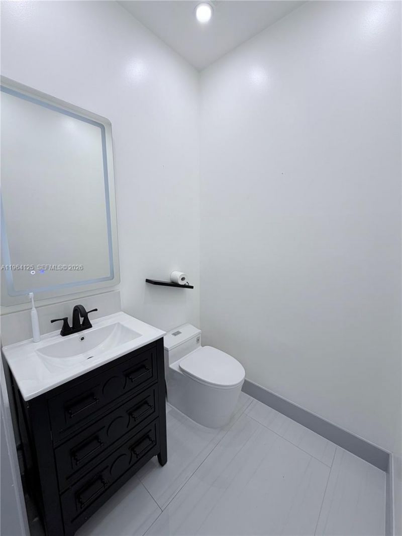 15102 NW 7th Ct, Pembroke Pines, FL 33028 Photo