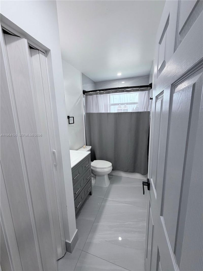 15102 NW 7th Ct, Pembroke Pines, FL 33028 Photo