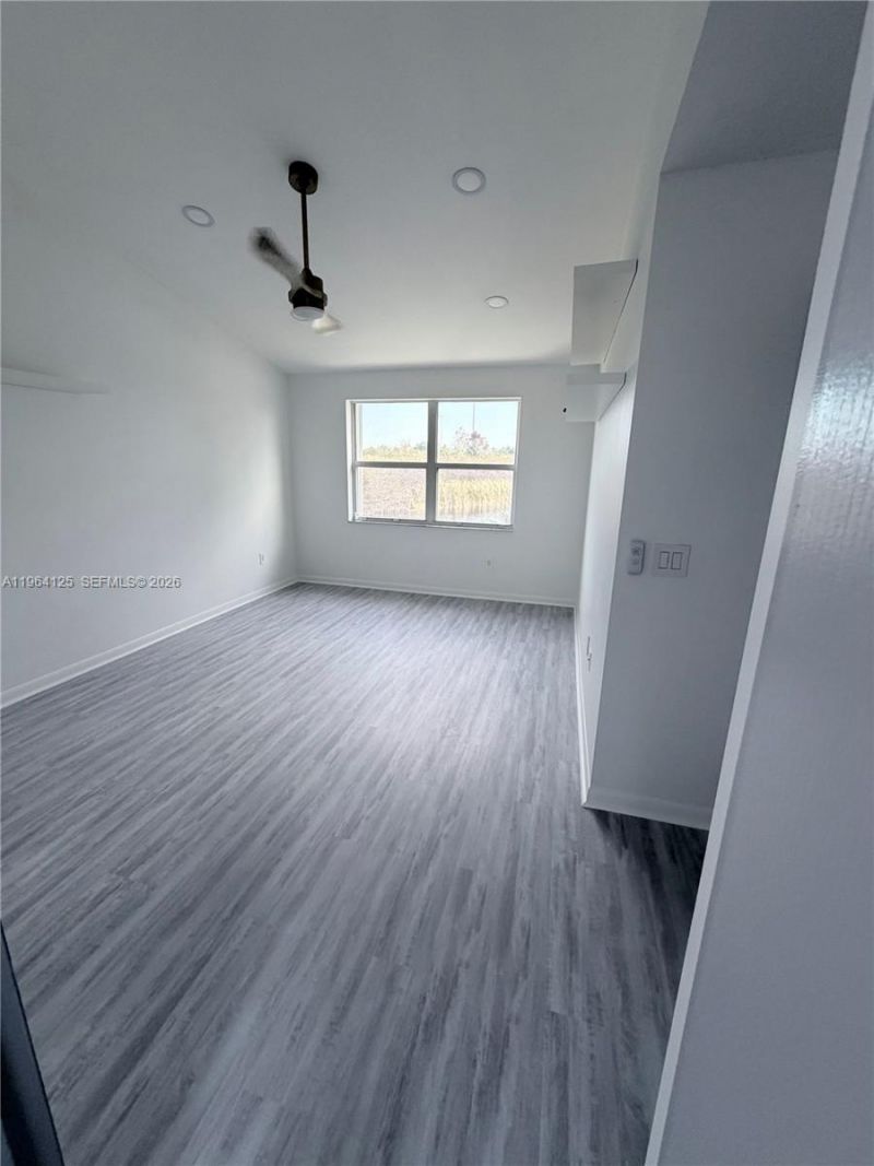 15102 NW 7th Ct, Pembroke Pines, FL 33028 Photo