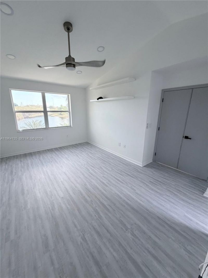 15102 NW 7th Ct, Pembroke Pines, FL 33028 Photo