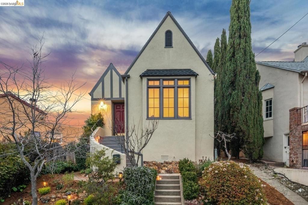 4107 4107 Lyman Rd, Oakland, CA 94602 Main Photo